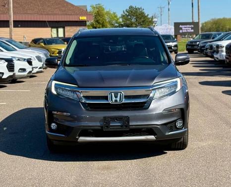 Modern Steel Metallic 2022 Honda Pilot Touring 8-Passenger