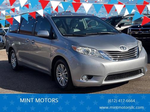 2017 Toyota Sienna XLE