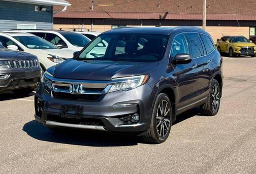 Platinum White Pearl 2023 Honda Pilot Touring 8-Passenger
