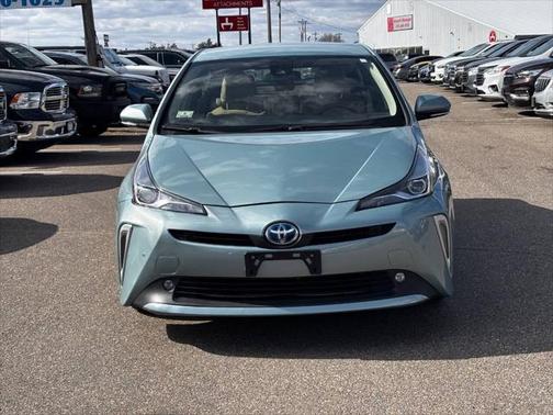 2019 Toyota Prius LE