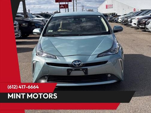 2019 Toyota Prius LE