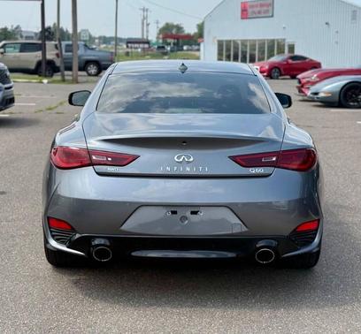 2022 INFINITI Q60 LUXE AWD
