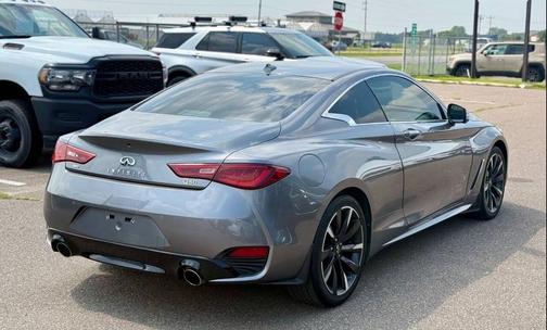 2022 INFINITI Q60 LUXE AWD