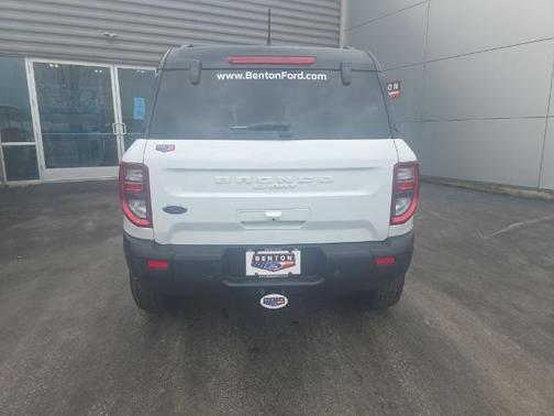 OXFORD WHITE 2025 Ford Bronco Sport BADLANDS