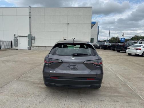 Modern Steel Metallic 2023 Honda HR-V LX