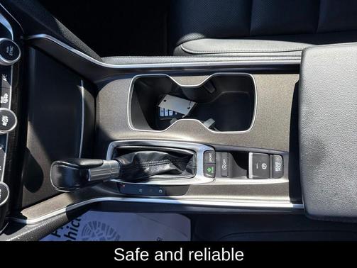 Platinum White Pearl 2022 Honda Accord Sport SE 1.5T