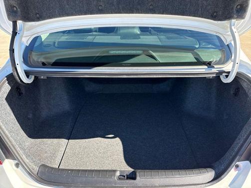 Platinum White Pearl 2022 Honda Accord Sport SE 1.5T