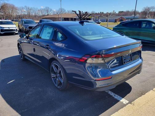 Canyon River Blue Metallic 2026 Honda Accord SE