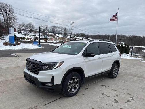 2023 Honda Passport AWD TrailSport