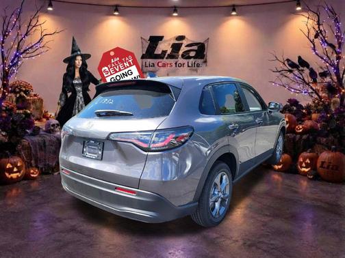 Modern Steel Metallic 2027 Honda HR-V LX
