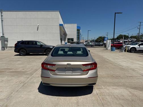 Champagne Frost Pearl 2018 Honda Accord LX