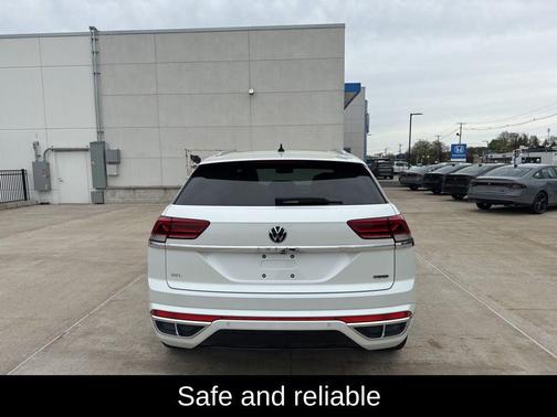 Oryx White Pearl 2022 Volkswagen Atlas Cross Sport 2.0T SEL