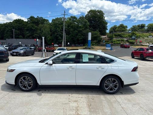 Platinum White Pearl 2023 Honda Accord EX