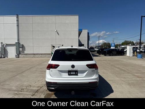 Oryx White Pearl 2022 Volkswagen Tiguan 2.0T SE 4MOTION