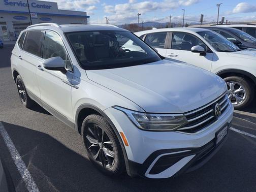 Oryx White Pearl 2022 Volkswagen Tiguan 2.0T SE 4MOTION