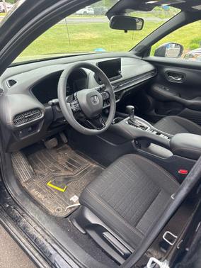 Crystal Black Pearl 2024 Honda HR-V AWD Sport