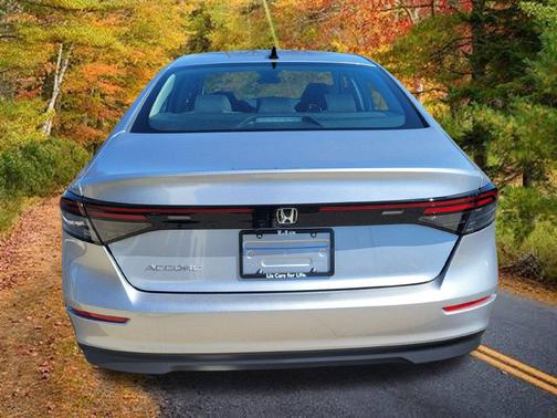 Solar Silver Metallic 2026 Honda Accord SE