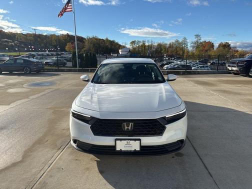 2025 Honda Accord LX 1.5T