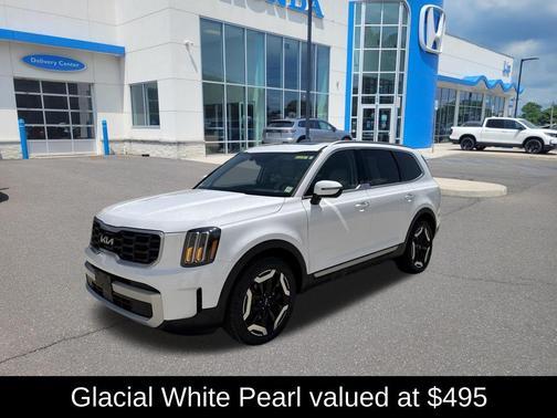 Glacial White Pearl 2024 Kia Telluride S