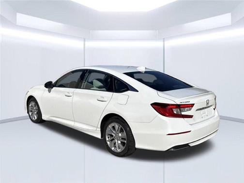 Platinum White Pearl 2019 Honda Accord LX
