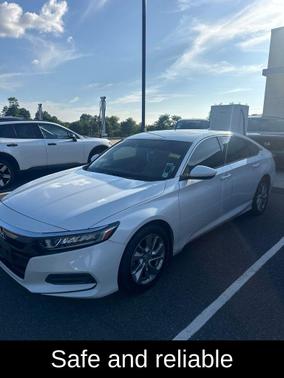 Platinum White Pearl 2019 Honda Accord LX