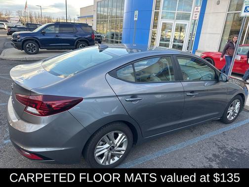 2019 Hyundai ELANTRA SEL