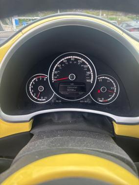Yellow Rush/Black Roof 2014 Volkswagen Beetle 2.5L