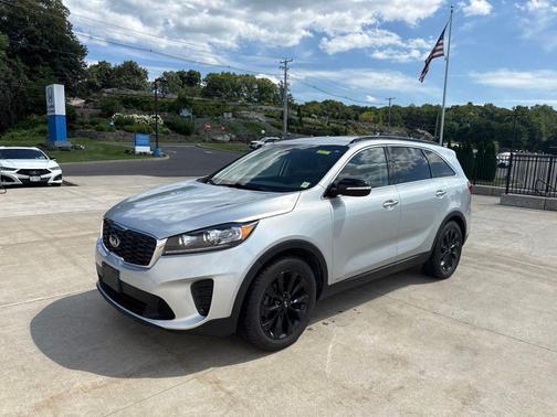 Sparkling Silver 2020 Kia Sorento S