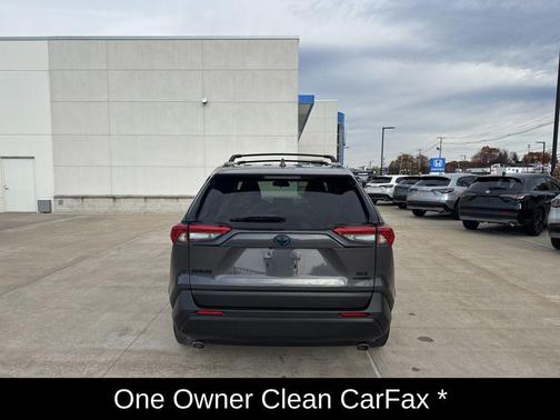 2022 Toyota RAV4 Hybrid XLE