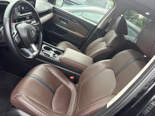 Crystal Black Pearl 2023 Honda Pilot AWD Elite