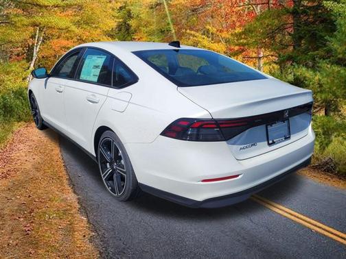 Platinum White Pearl 2026 Honda Accord SE