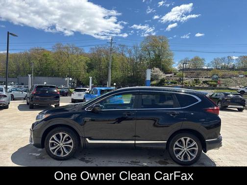 Crystal Black Pearl 2022 Honda CR-V AWD Touring