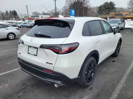 Platinum 2026 Honda HR-V AWD Sport