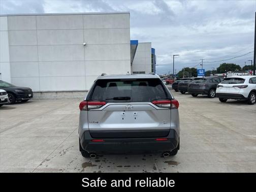 2020 Toyota RAV4 XLE Premium