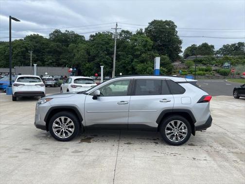 2020 Toyota RAV4 XLE Premium