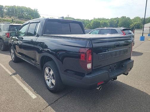 Crystal Black Pearl 2025 Honda Ridgeline RTL