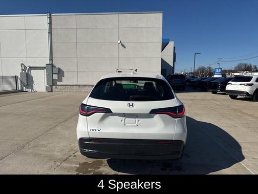 Platinum White Pearl 2023 Honda HR-V LX