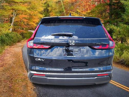 Nh-731p/Crystal Bl 2026 Honda CR-V LX AWD