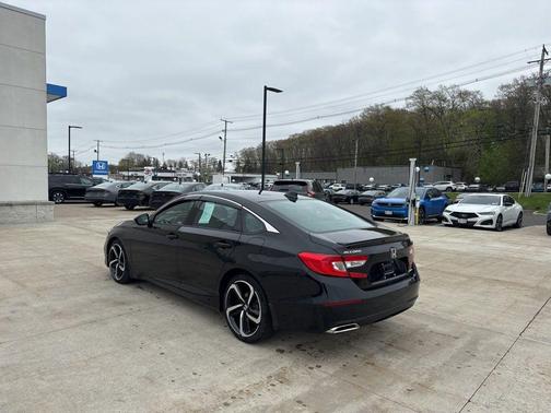 Crystal Black Pearl 2022 Honda Accord Sport 1.5T