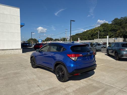 2022 Honda HR-V AWD Sport