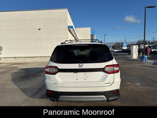 2023 Honda Pilot Touring 8-Passenger