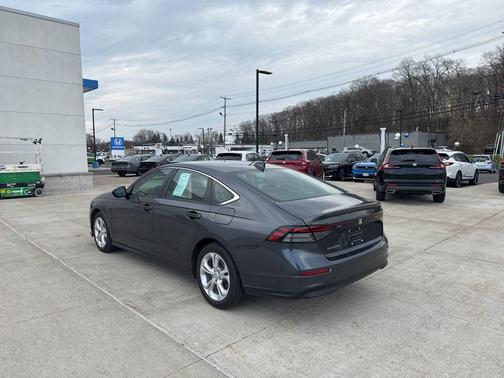 2025 Honda Accord LX 1.5T