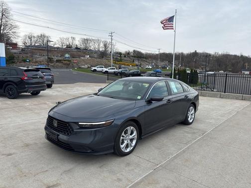 2025 Honda Accord LX 1.5T