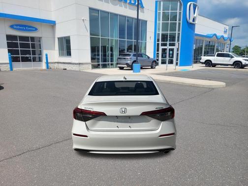 Platinum White Pearl 2024 Honda Civic Sport