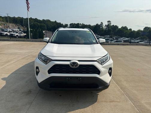Super White 2019 Toyota RAV4 XLE
