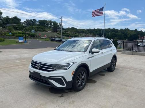 2024 Volkswagen Tiguan 2.0T SE 4MOTION