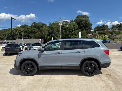 2022 Honda Pilot AWD Special Edition
