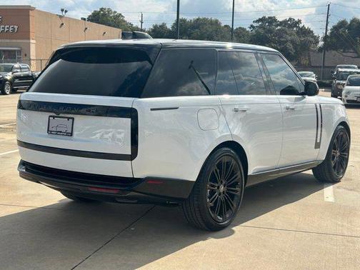 2025 Land Rover Range Rover P400 SE