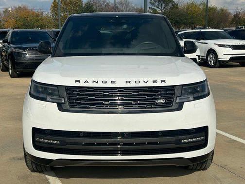 2025 Land Rover Range Rover P400 SE