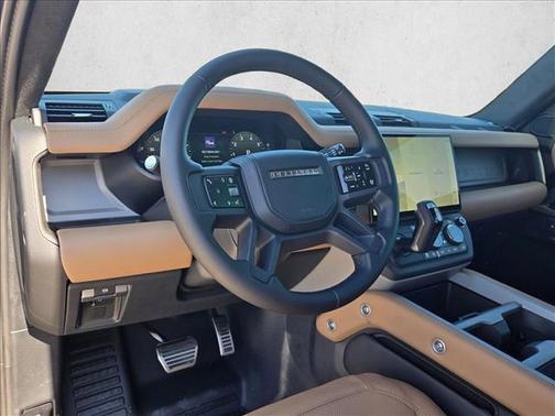 2026 Land Rover Defender V8